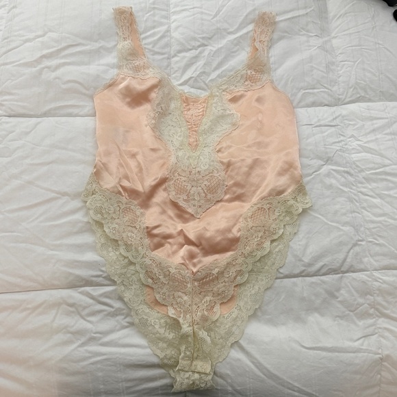 Maryann's Boutique Lace Teddy Bodysuit Small Pink - Picture 1 of 9